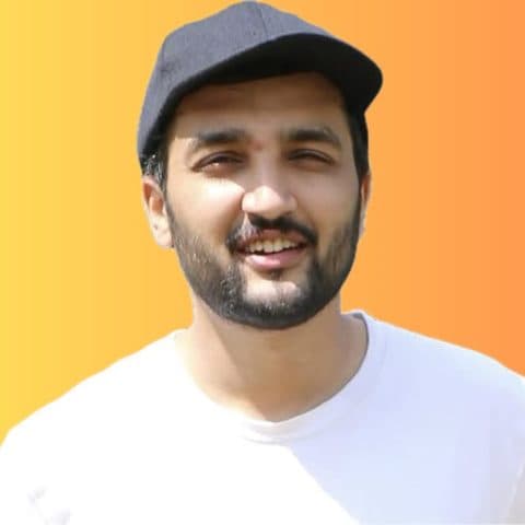 Waleed Ahmed, founder of Voxlivo AI
